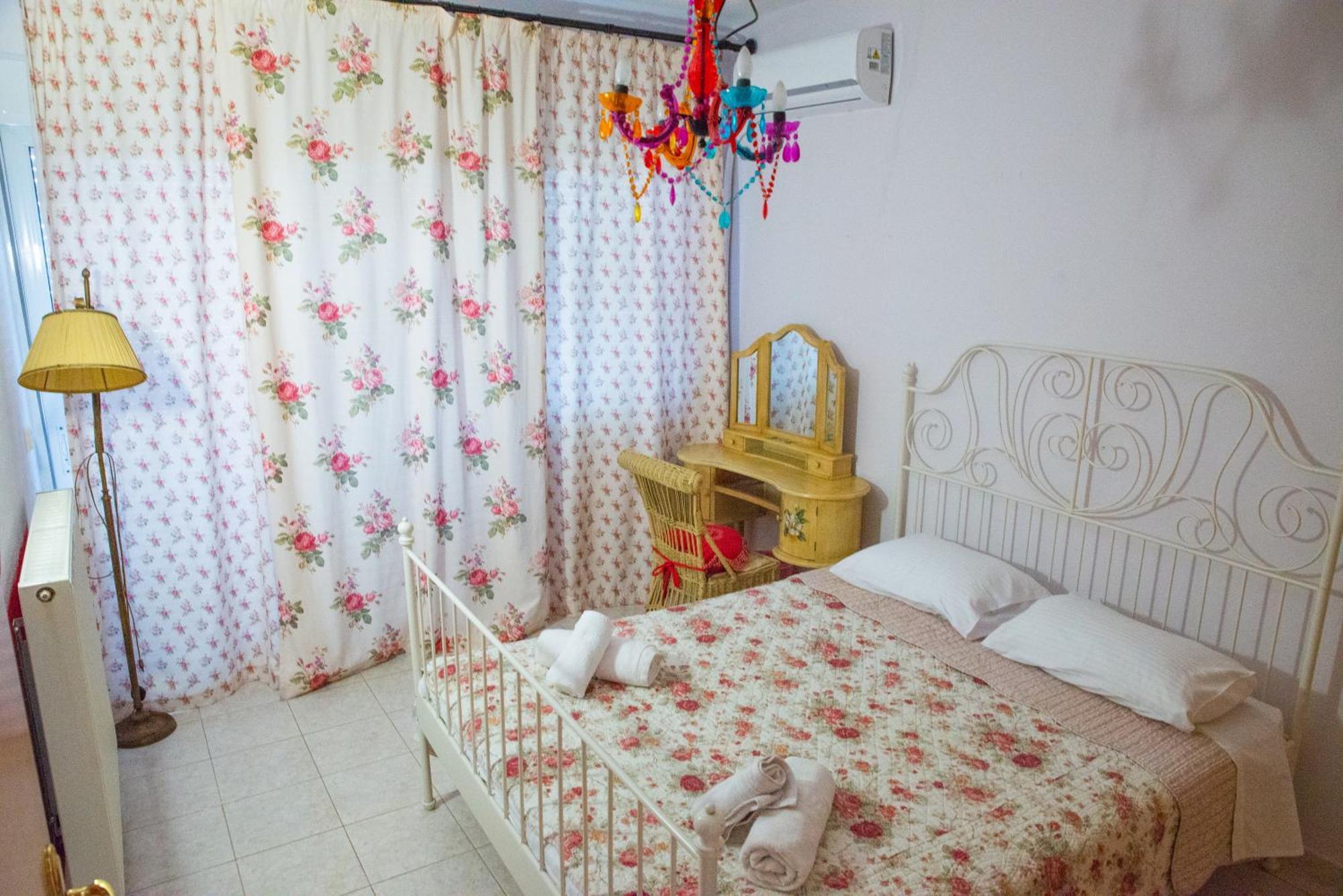 The Early Bird - Cosy 2-Floor House With Garden Villa Dedeağaç Dış mekan fotoğraf